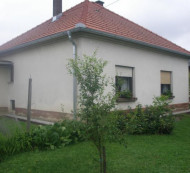 Kuća - u udjelu ½, Na kamni, 9231 Beltinci