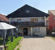 Kuća - u udjelu ½, Strmeckijeva ulica, 1000 Ljubljana