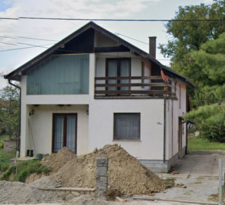 Kuća, Kolodvorska ulica, Topoline, 31224 Koška