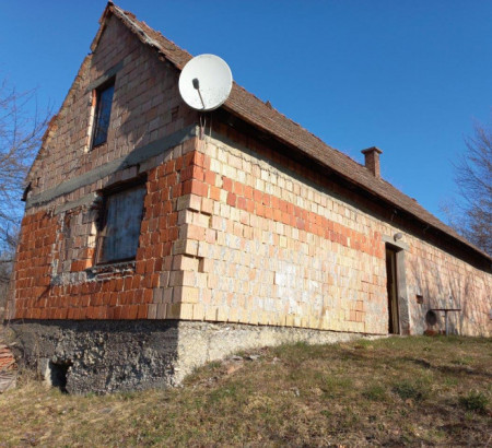 Kuća - u udjelu ½, Metava, 2229 Malečnik