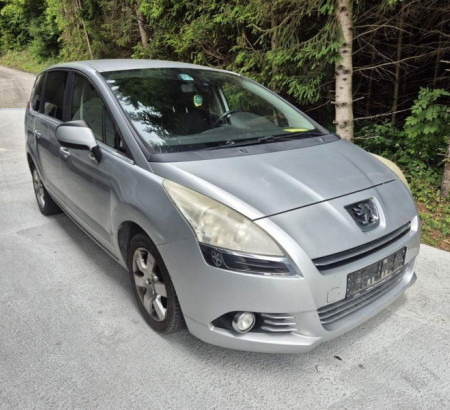Peugeot 5008 1.6i, godište 2011