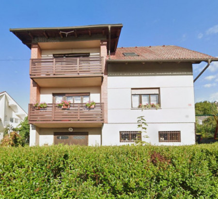 Kuća, Valvazorjeva ulica, 1275 Šmartno pri Litiji
