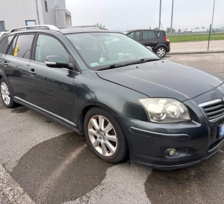 Toyota Avensis 2.0 D-4D, godište 2007