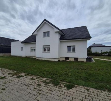 Višestambena kuća, Svržnjakova ulica, 2250 Ptuj