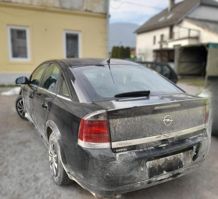 Opel Vectra 1.9 DT, godina 1. reg. 2008