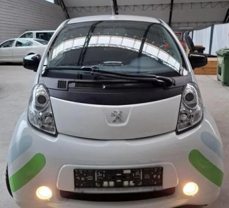 Peugeot iOn, godina 1. reg. 2011