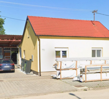 Kuća, Ulica Josipa Jurja Strossmayera, 32270 Županja