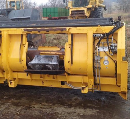 Priključak za skupljanje sijena New Holland 300FP, godište 2019