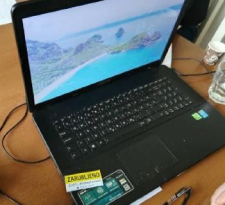 Prijenosno računalo Asus