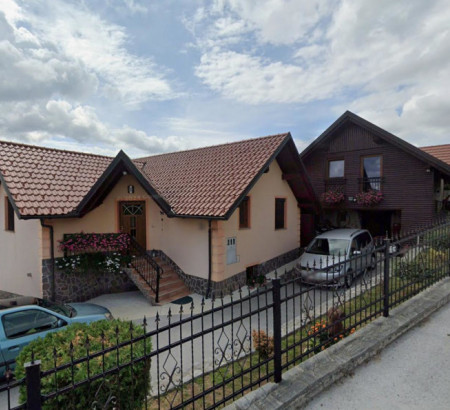 Kuća, zidanica, Tolsti Vrh, 8310 Šentjernej