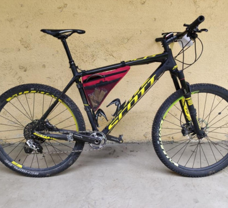 Muški bicikl Scott RockShox, treking bicikl Nakamura Cross X-Rider