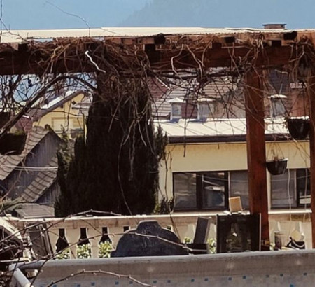 Vrtni stol sa stolicana