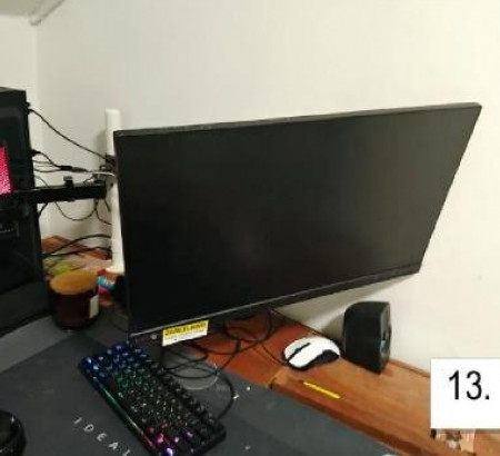 Stolno računalo Sharkoon, LCD monitor