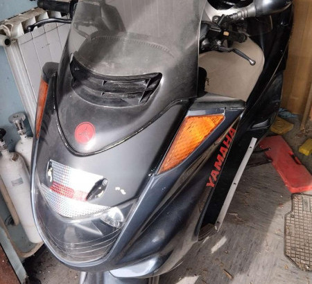 Yamaha Majesty 250, godina 1. reg. 2004