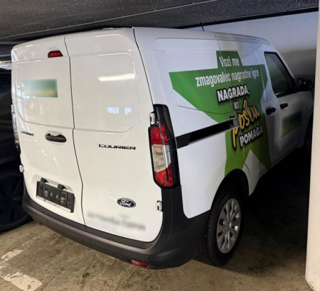 Ford Transit Courier 1.0, godište 2025