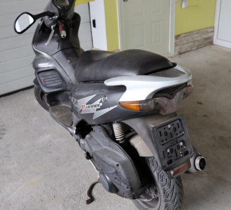Gilera Runner 125VX, godište 2004
