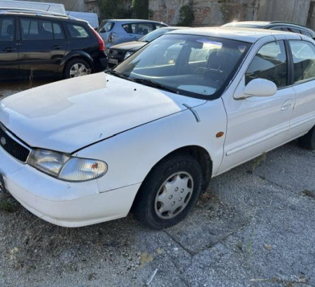 Kia Clarus 1.8, godina 1. reg. 1999