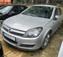 Opel Astra, godište 2004