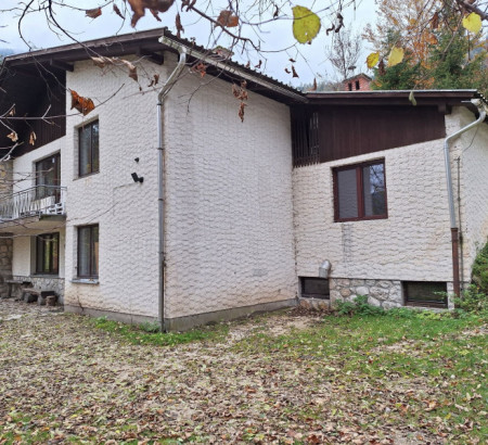 Stambena zgrada, Radovna, 4247 Zgornje Gorje